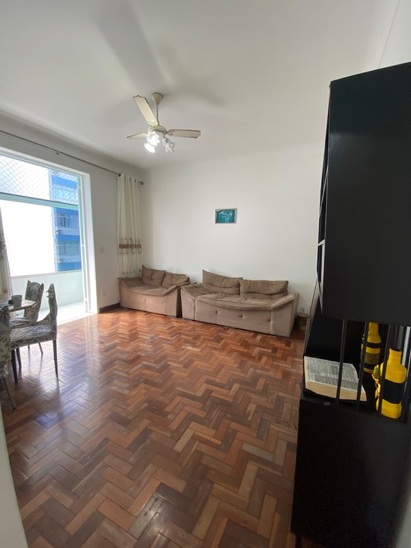 APARTAMENTO 2 QUARTOS SUÍTE VARANDA ÁREA DE SERVIÇO GARAGEM À VENDA NA BARRA! Rua Marquês de Caravelas Salvador - 