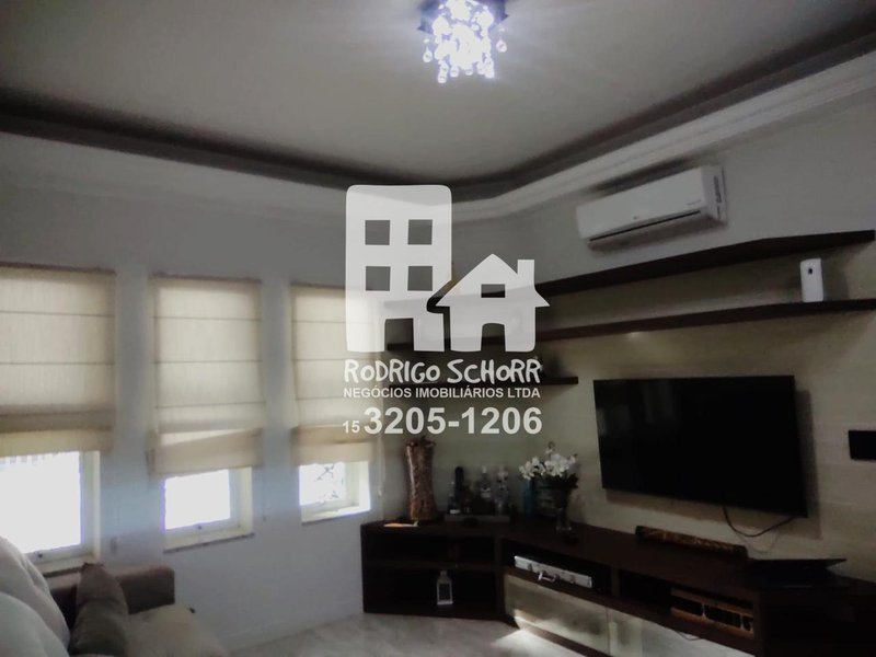 🏡 Casa Linda à venda na Av Zilah de Aquino - pronta para morar! Localização excelelente  Tatuí - 