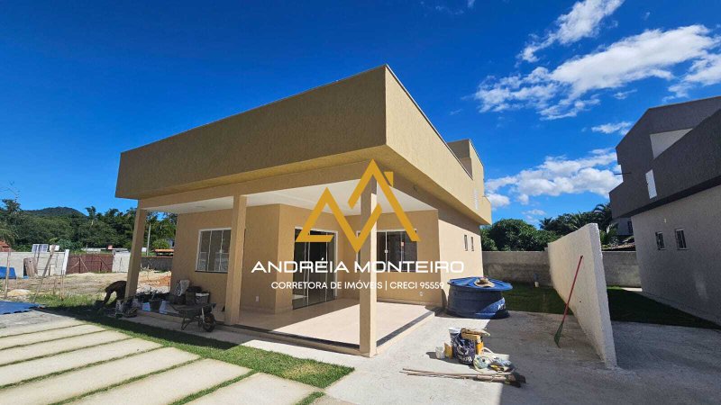 Casa com 2 Quartos, sendo 1 suíte à venda, 104 m² por R$ 390.000 - Condado de Maricá/RJ - Maricá - 