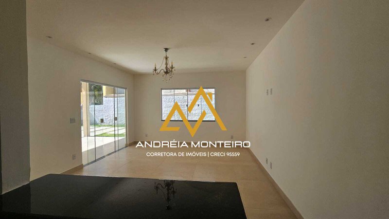 Casa com 2 Quartos, sendo 1 suíte à venda, 104 m² por R$ 390.000 - Condado de Maricá/RJ - Maricá - 