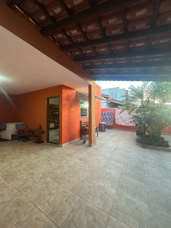 🏡 Linda Casa no Bairro do Golfinho – A Apenas 100 Metros da Pista! 🌟 - Caraguatatuba - 