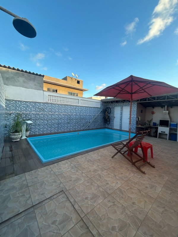 🏡 Linda Casa no Bairro do Golfinho – A Apenas 100 Metros da Pista! 🌟 - Caraguatatuba - 