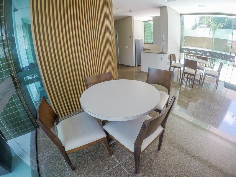 126m². 3 quartos (2 suítes). Varanda. Dependência completa. Nascente. 2 vagas de garagem Rua Capitão Rebelinho Recife - 