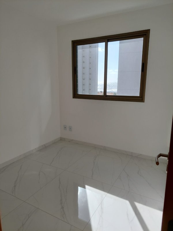 126m². 3 quartos (2 suítes). Varanda. Dependência completa. Nascente. 2 vagas de garagem Rua Capitão Rebelinho Recife - 