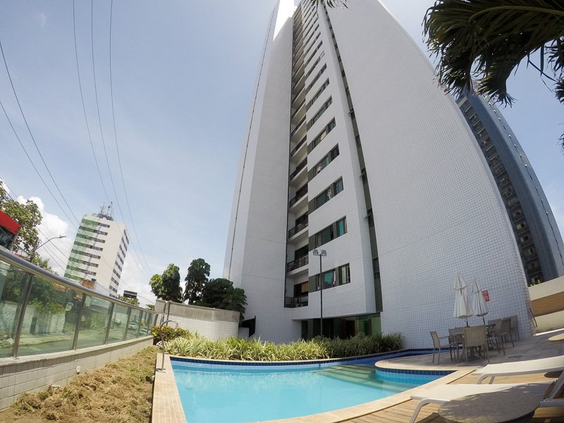 126m². 3 quartos (2 suítes). Varanda. Dependência completa. Nascente. 2 vagas de garagem Rua Capitão Rebelinho Recife - 