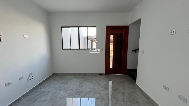 Sobrado 2 suítes + 3 vagas de garagem - Itaquaquecetuba - 