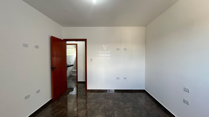Sobrado 2 suítes + 3 vagas de garagem - Itaquaquecetuba - 