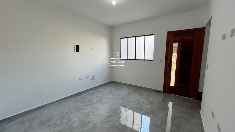 Sobrado 2 suítes + 3 vagas de garagem - Itaquaquecetuba - 