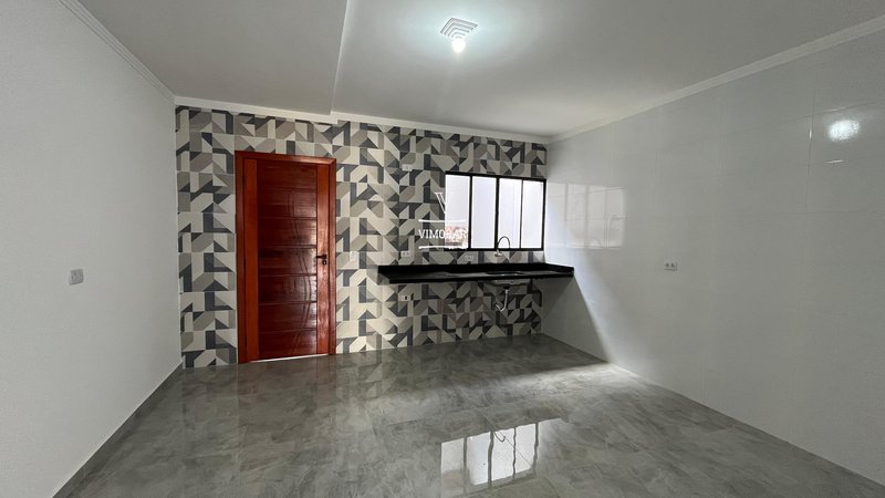 Sobrado 2 suítes + 3 vagas de garagem - Itaquaquecetuba - 