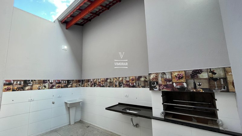 Sobrado 2 suítes + 3 vagas de garagem - Itaquaquecetuba - 