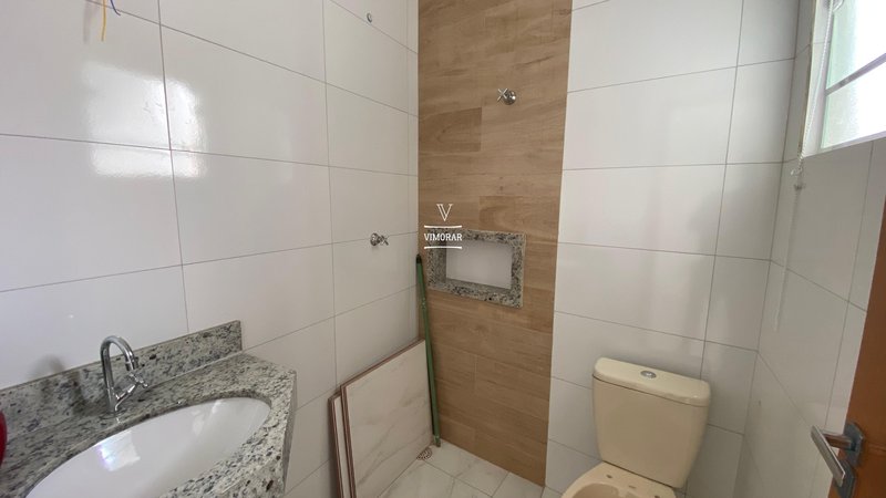 Sobrado 2 suítes + 2 vagas de garagem - Itaquaquecetuba - 