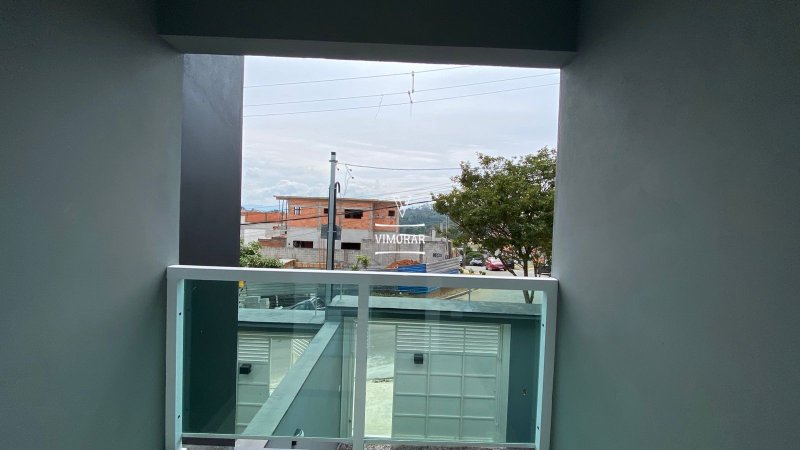 Sobrado 3 dormitórios sendo 1 suíte + 2 vagas de garagem - Itaquaquecetuba - 