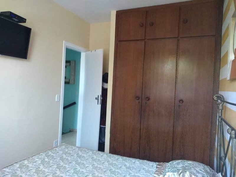 Casa independente - 03 qts. - 01 suíte - 02 vgs. paralelas e cobertas - R$ 485K Rua Sebastião Possada Bravo Belo Horizonte - 