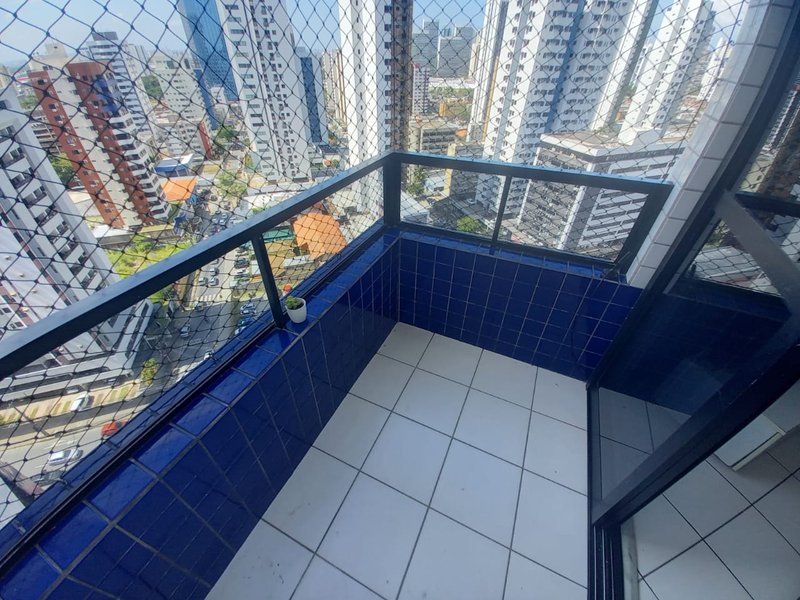 68m². 3 quartos. Varanda. 1 vaga de garagem Rua Coronel Anízio Rodrigues Coelho Recife - 