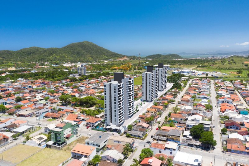 OPORTUNIDADE RARA - APARTAMENTO NA PRAIA EM EMPREENDIMENTO 100% VENDIDO  Penha - 