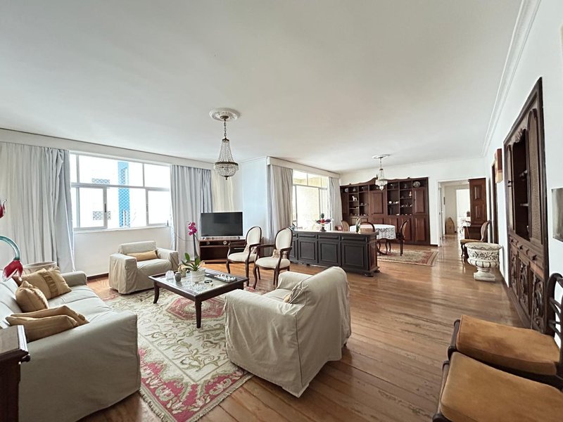 APARTAMENTO ALTO PADRÃO VISTA MAR 4 QUARTOS 2 SUÍTES VARANDAS CLOSET À VENDA NA VITÓRIA! Avenida Sete de Setembro Salvador - 