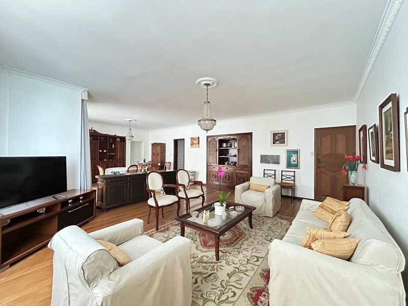 APARTAMENTO ALTO PADRÃO VISTA MAR 4 QUARTOS 2 SUÍTES VARANDAS CLOSET À VENDA NA VITÓRIA! Avenida Sete de Setembro Salvador - 