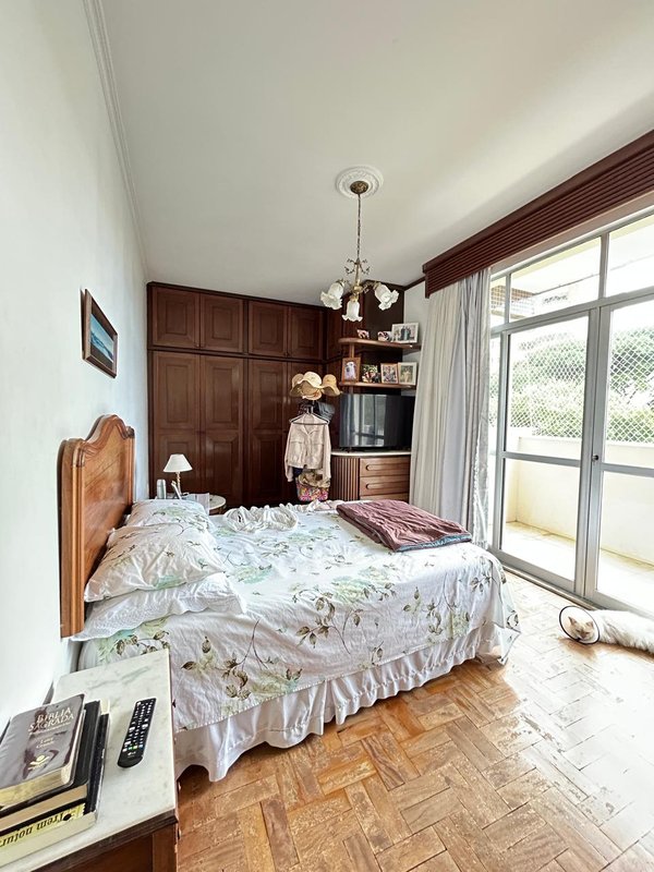 APARTAMENTO ALTO PADRÃO VISTA MAR 4 QUARTOS 2 SUÍTES VARANDAS CLOSET À VENDA NA VITÓRIA! Avenida Sete de Setembro Salvador - 
