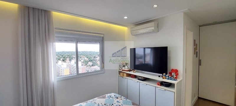 APARTAMENTO À VENDA EM CAMPO BELO COM 3 DORMITÓRIOS SENDO 1 SUÍTE E 2 VAGAS Rua Estevão Baião São Paulo - 