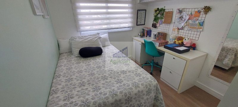 APARTAMENTO À VENDA EM CAMPO BELO COM 3 DORMITÓRIOS SENDO 1 SUÍTE E 2 VAGAS Rua Estevão Baião São Paulo - 