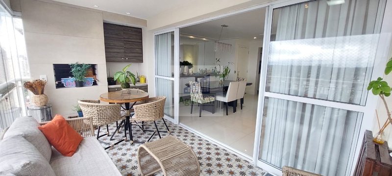 APARTAMENTO À VENDA EM CAMPO BELO COM 3 DORMITÓRIOS SENDO 1 SUÍTE E 2 VAGAS Rua Estevão Baião São Paulo - 