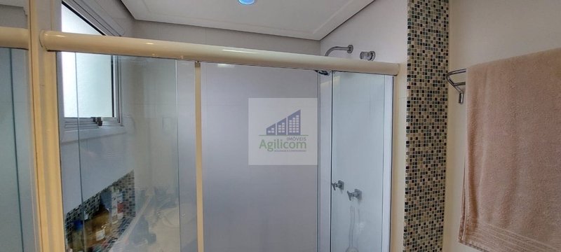 APARTAMENTO À VENDA EM CAMPO BELO COM 3 DORMITÓRIOS SENDO 1 SUÍTE E 2 VAGAS Rua Estevão Baião São Paulo - 
