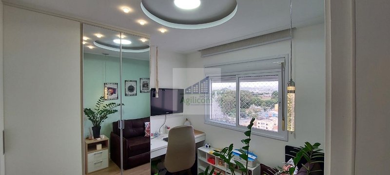 APARTAMENTO À VENDA EM CAMPO BELO COM 3 DORMITÓRIOS SENDO 1 SUÍTE E 2 VAGAS Rua Estevão Baião São Paulo - 
