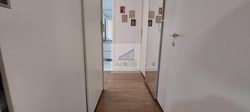 APARTAMENTO À VENDA EM CAMPO BELO COM 3 DORMITÓRIOS SENDO 1 SUÍTE E 2 VAGAS Rua Estevão Baião São Paulo - 