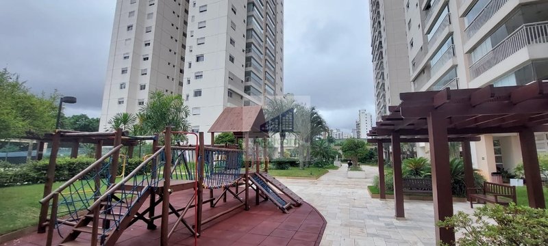 APARTAMENTO À VENDA EM CAMPO BELO COM 3 DORMITÓRIOS SENDO 1 SUÍTE E 2 VAGAS Rua Estevão Baião São Paulo - 