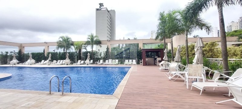 APARTAMENTO À VENDA EM CAMPO BELO COM 3 DORMITÓRIOS SENDO 1 SUÍTE E 2 VAGAS Rua Estevão Baião São Paulo - 