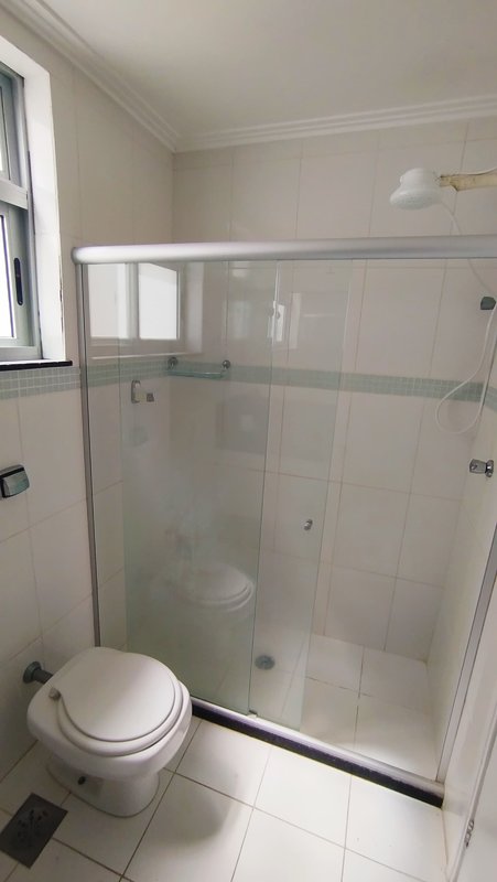 APARTAMENTO 3 QUARTOS SUÍTE VARANDA ÁREA DE SERVIÇO DEPENDÊNCIA GARAGEM À VENDA NA PITUBA! Rua Messe de Amor Salvador - 