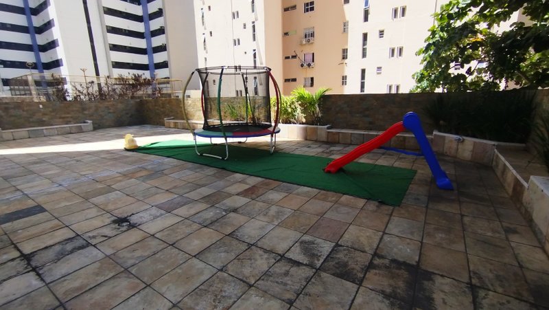 APARTAMENTO 3 QUARTOS SUÍTE VARANDA ÁREA DE SERVIÇO DEPENDÊNCIA GARAGEM À VENDA NA PITUBA! Rua Messe de Amor Salvador - 