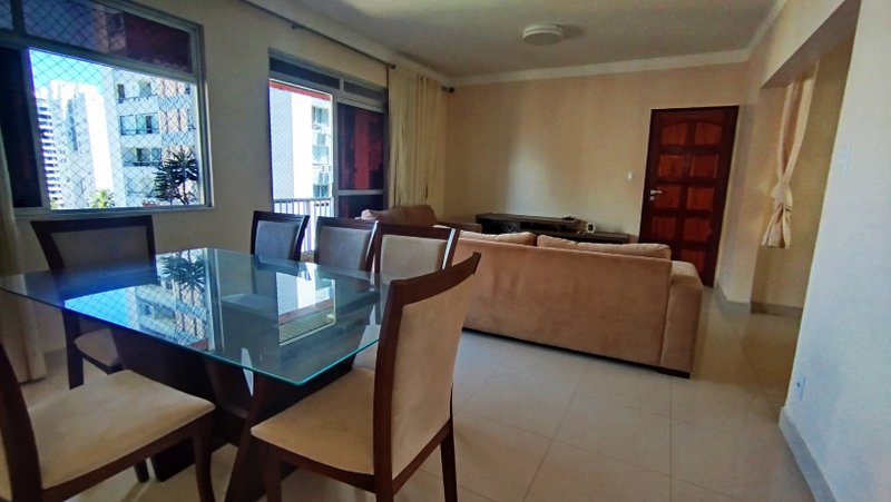 APARTAMENTO 3 QUARTOS SUÍTE VARANDA ÁREA DE SERVIÇO DEPENDÊNCIA GARAGEM À VENDA NA PITUBA! Rua Messe de Amor Salvador - 