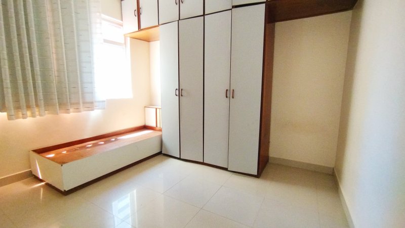 APARTAMENTO 3 QUARTOS SUÍTE VARANDA ÁREA DE SERVIÇO DEPENDÊNCIA GARAGEM À VENDA NA PITUBA! Rua Messe de Amor Salvador - 