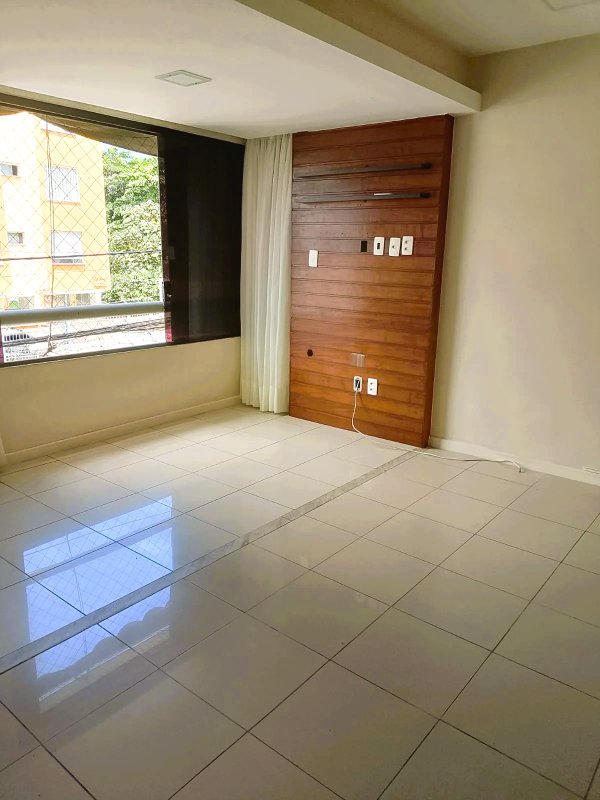 APARTAMENTO 3 QUARTOS SUÍTE VARANDA PISCINA ELEVADOR 2 GARAGENS À VENDA NO RIO VERMELHO! Rua Nelson Gallo Salvador - 