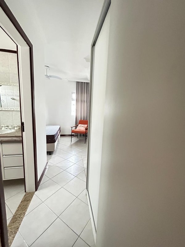 APARTAMENTO 3 QUARTOS 2 SUÍTES REFORMADO ELEVADOR GARAGEM À VENDA EM ONDINA! Rua Demétrio Tourinho Salvador - 