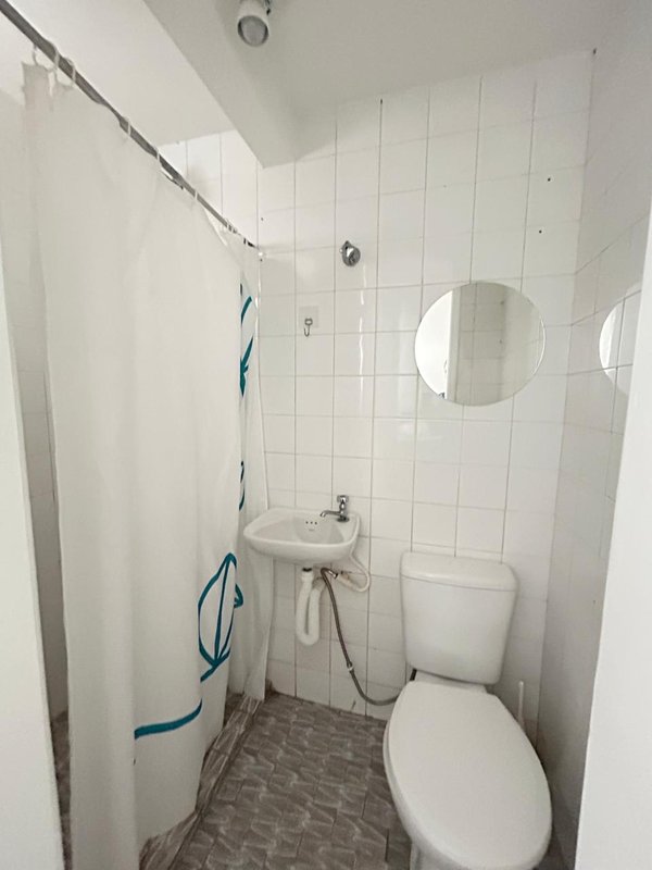 APARTAMENTO 3 QUARTOS 2 SUÍTES REFORMADO ELEVADOR GARAGEM À VENDA EM ONDINA! Rua Demétrio Tourinho Salvador - 