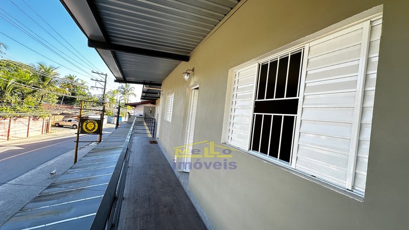 Casa dentro de residencial de frente para estrada do cascalho piso superior Estrada do Cascalho São Sebastião - 