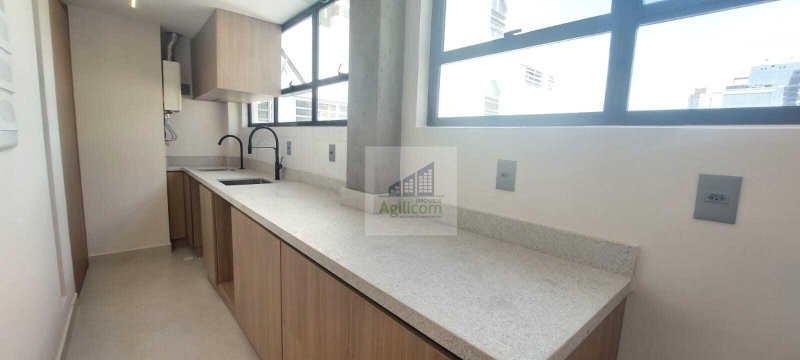 APARTAMENTO À VENDA EM VILA OLÍMPIA COM 94M², 1 DORMITÓRIO E 1 VAGA DE GARAGEM Rua Clodomiro Amazonas São Paulo - 