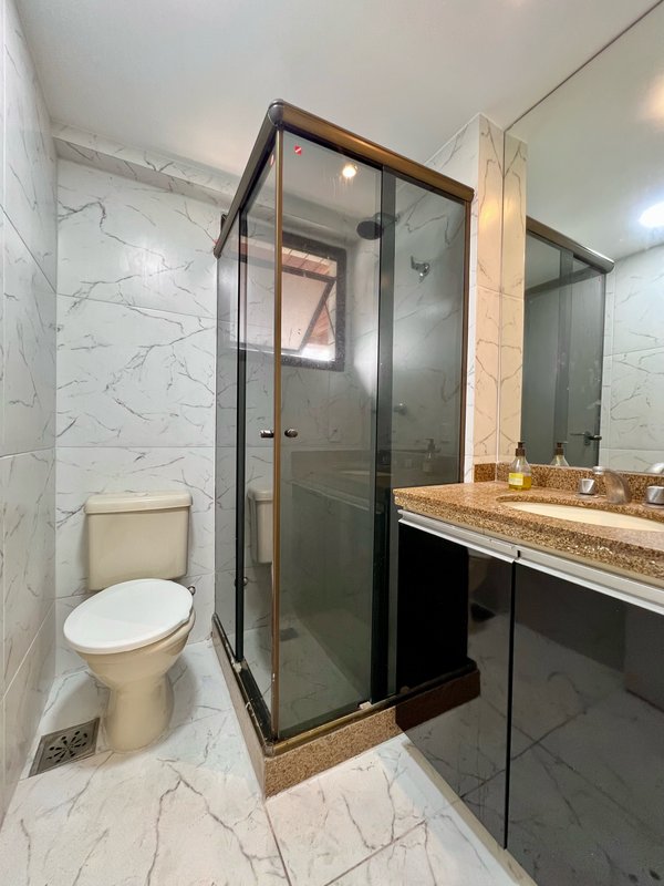 Apartamento à venda na orla da praia da Barra - Rio de Janeiro - 