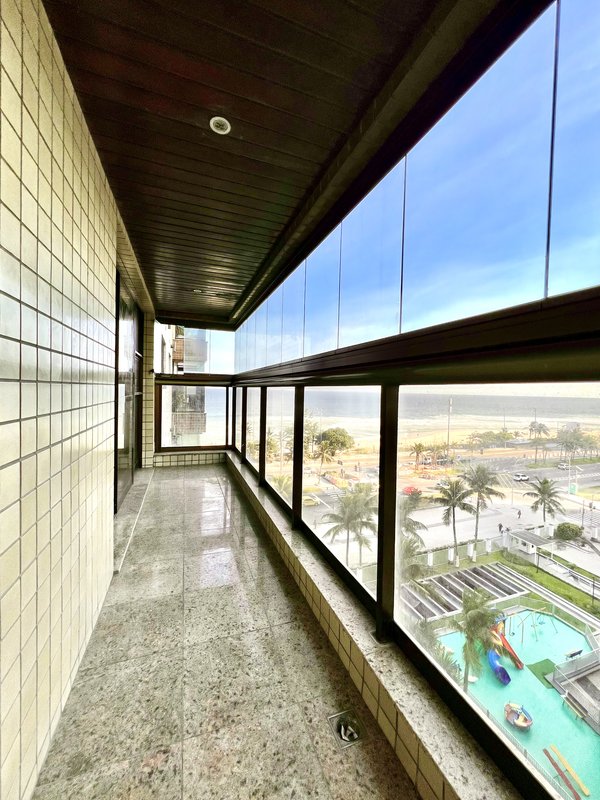 Apartamento à venda na orla da praia da Barra - Rio de Janeiro - 