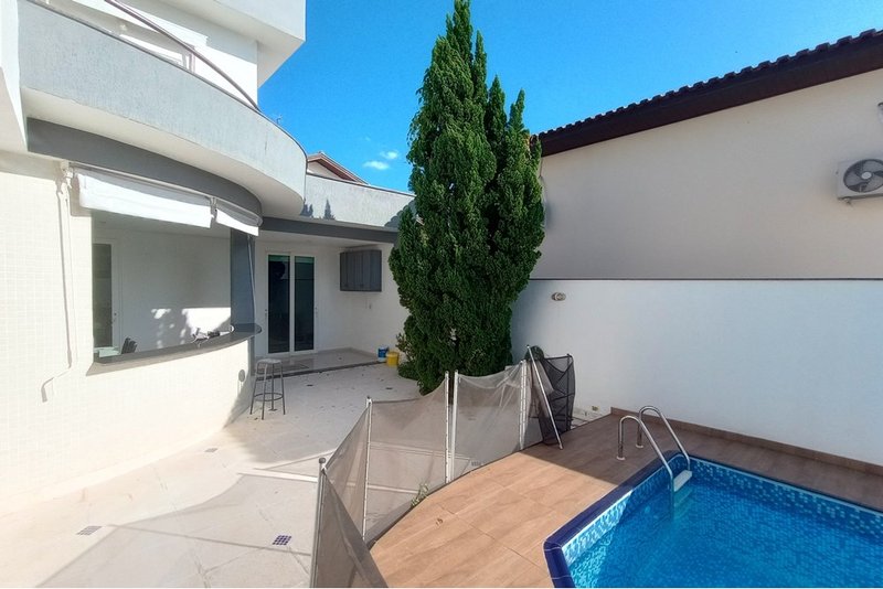 Casa À VENDA, 305m, 3 Suítes, R$ 1.390.000 - Granja Olga II - Sorocaba SP Rua Maria Moron Morad Sorocaba - 