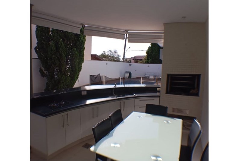 Casa À VENDA, 305m, 3 Suítes, R$ 1.390.000 - Granja Olga II - Sorocaba SP Rua Maria Moron Morad Sorocaba - 