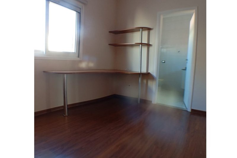 Casa À VENDA, 305m, 3 Suítes, R$ 1.390.000 - Granja Olga II - Sorocaba SP Rua Maria Moron Morad Sorocaba - 