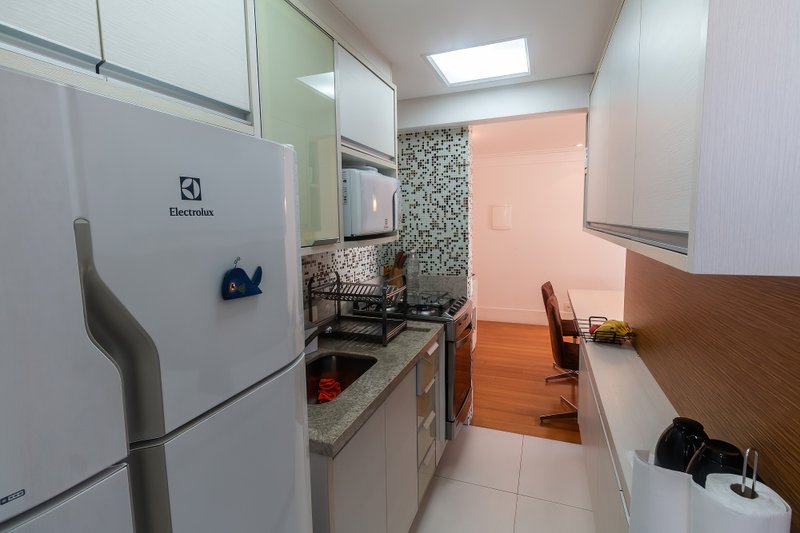 VENDE-SE APT COMPACTO REFORMADO NO CORAÇÃO DO ITAIM BIBI – 41M2 COM 1 VAGA Rua Professor Tamandaré Toledo São Paulo - 