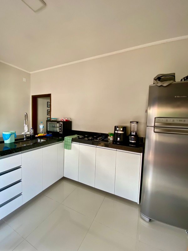 🏡 Casa à Venda – Porto Novo Caraguatatuba/SP - Caraguatatuba - 