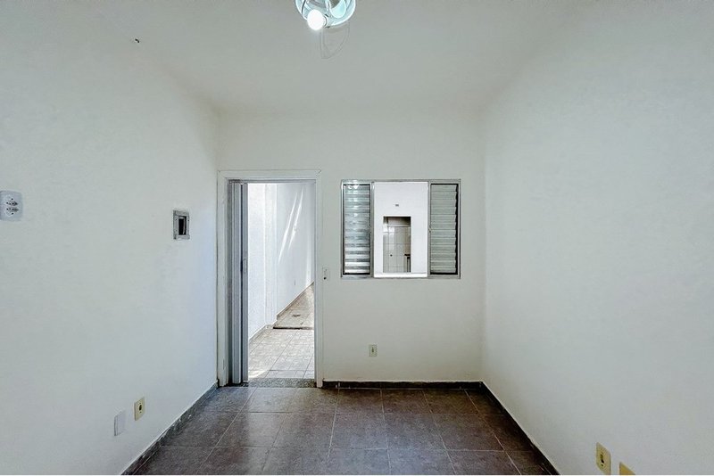 Casa Á VENDA, 118m - 3 Dorm. 1 Suíte - R$ 392.000 - Res. Solar dos Pinheiros -  Sorocaba Rua Ramon Haro Martini Sorocaba - 