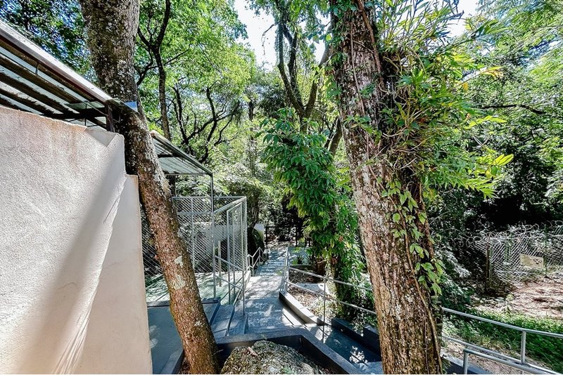 Casa Á VENDA, 118m - 3 Dorm. 1 Suíte - R$ 392.000 - Res. Solar dos Pinheiros -  Sorocaba Rua Ramon Haro Martini Sorocaba - 