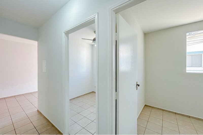 Casa Á VENDA, 118m - 3 Dorm. 1 Suíte - R$ 392.000 - Res. Solar dos Pinheiros -  Sorocaba Rua Ramon Haro Martini Sorocaba - 