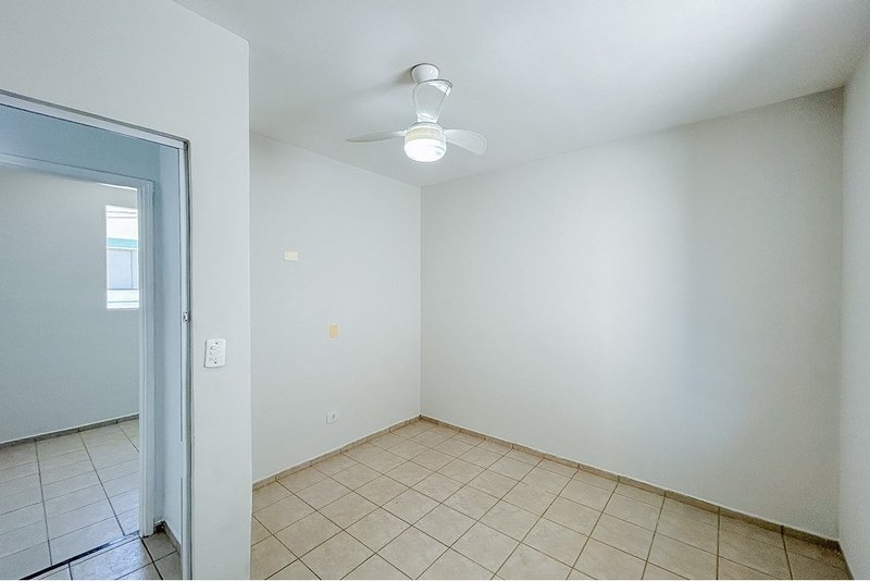 Casa Á VENDA, 118m - 3 Dorm. 1 Suíte - R$ 392.000 - Res. Solar dos Pinheiros -  Sorocaba Rua Ramon Haro Martini Sorocaba - 